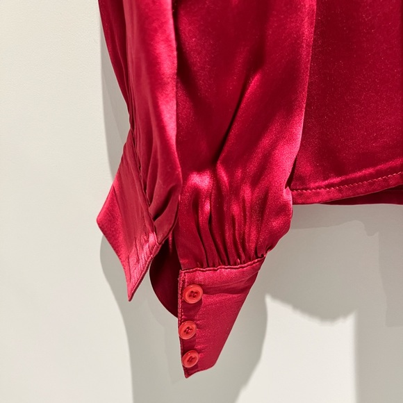 💖 Stunning pure silk blouse / shirt with unique details and rich colour - Picture 9 of 9